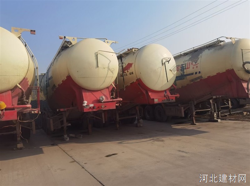 出售水泥罐车