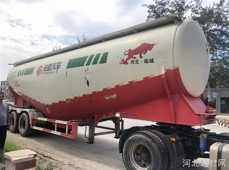 出售水泥罐车